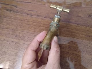 Grifo bronce antiguo