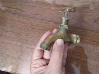 Grifo bronce antiguo