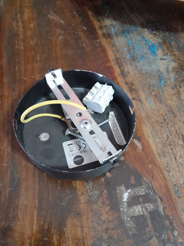 Lampadario metallo nero-oro