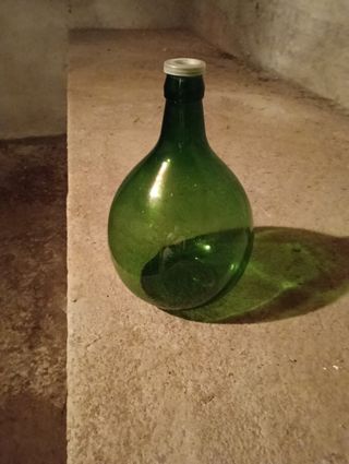 Damigiana vetro 5 litri 5€ al pezzo