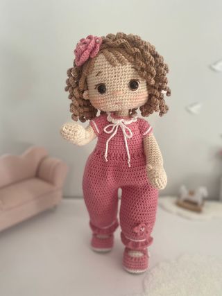 Muñeca amigurumi crochet