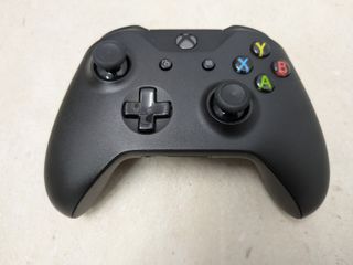 Xbox One X 1TB 4K + 3 juegos