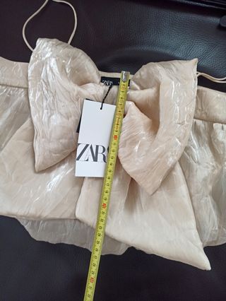 Top Zara beige con lazo