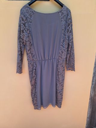 Vestito grigio in pizzo