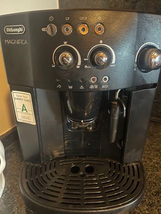 Cafetera Delonghi Magnifica
