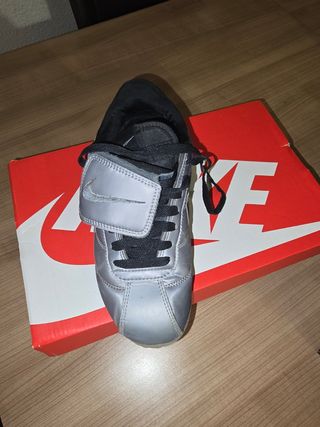 Zapatillas Nike Cortez - Gris Plata