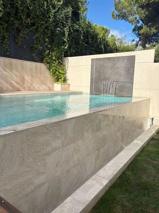 Casa pareada en alquiler en Piovera - Conde Orgaz en Madrid