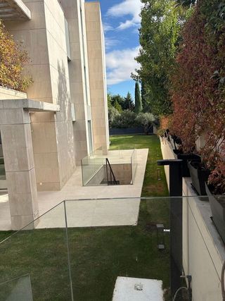 Casa pareada en alquiler en Piovera - Conde Orgaz en Madrid