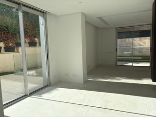 Casa pareada en alquiler en Piovera - Conde Orgaz en Madrid