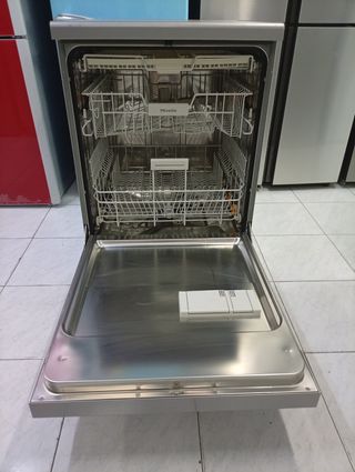 LAVAVAJILLA MARCA MIELE 