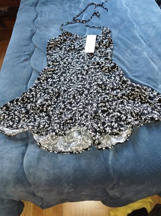 Vestido negro y blanco