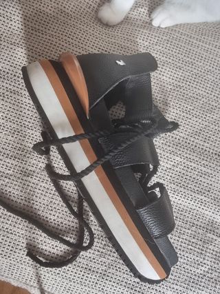 Giuseppo: Sandalias plataforma negras