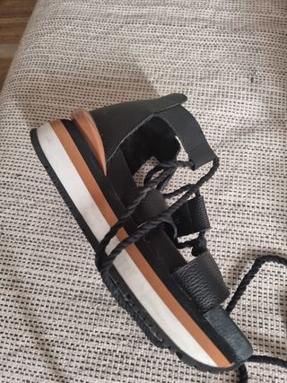 Giuseppo: Sandalias plataforma negras