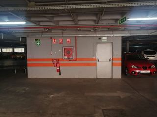 Garaje en venta en Centro en Tomares
