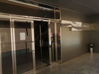 Garaje en venta en Centro en Tomares