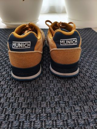 Zapatillas Munich.Hombre
Talla 45