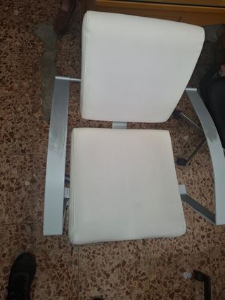 Silla oficina blanca y plata