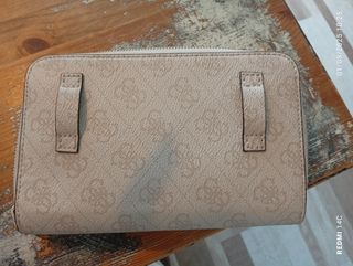Bolso Guess beige y blanco