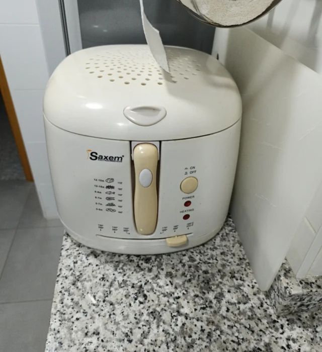 Freidora Saxem 2.5L - Blanca