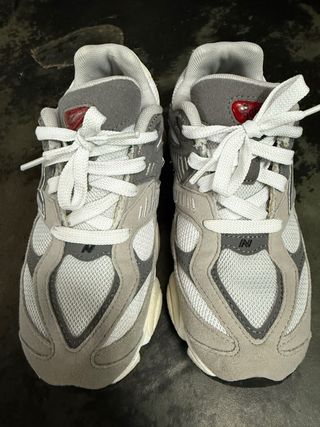New Balance 9060 Gris-Blanco, talla 34,5 ( 20,5cm)