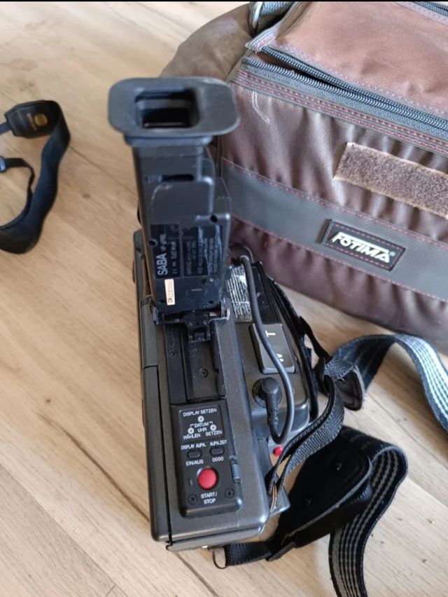 2 Cámaras Vídeo Vintage: Saba & Sharp