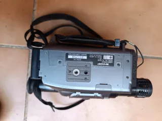 2 Cámaras Vídeo Vintage: Saba & Sharp