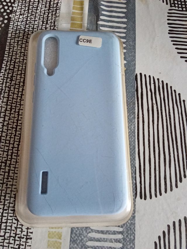 Funda silicona móvil CC9E azul