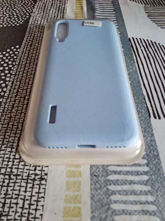 Funda silicona móvil CC9E azul