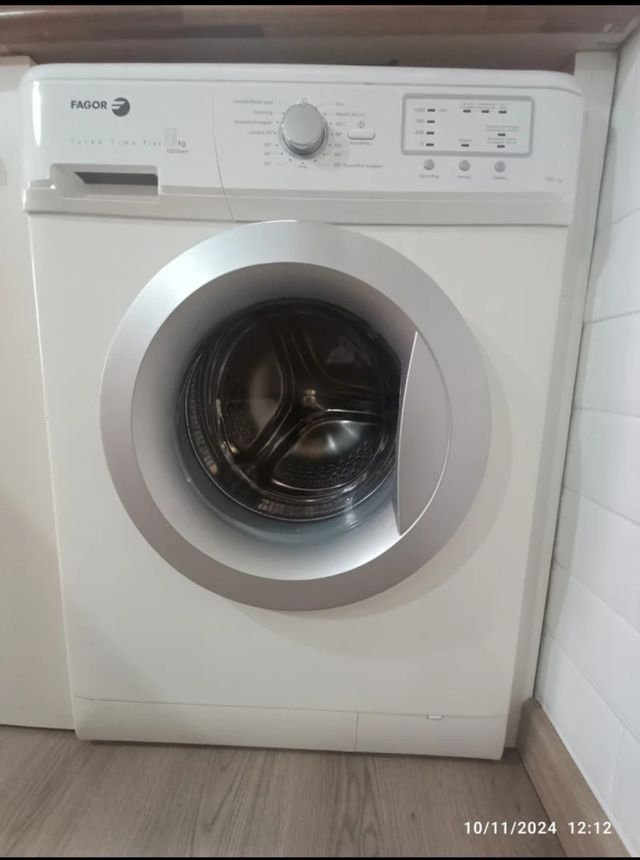 Lavadora FAGOR 7kg - 1000rpm