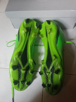 Botas fútbol Adidas verdes
