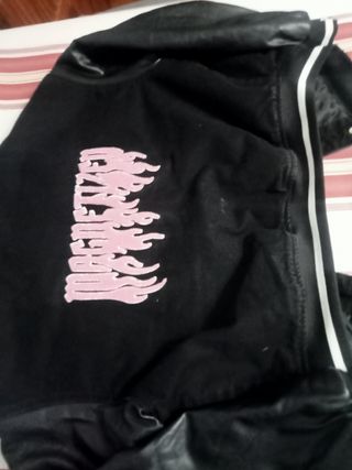 Chaqueta negra Bershka