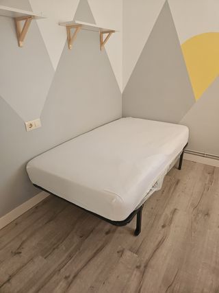 Somier con colchón 105cm x 80 cm