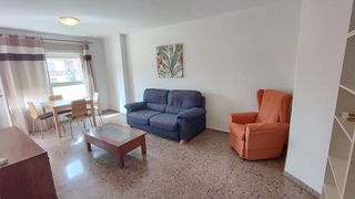Piso en alquiler en Ciutat Fallera en Valencia