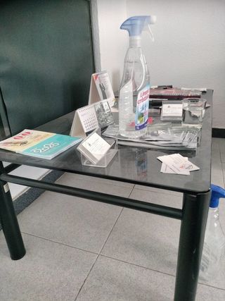 Mesa cristal baja negra - Moderna