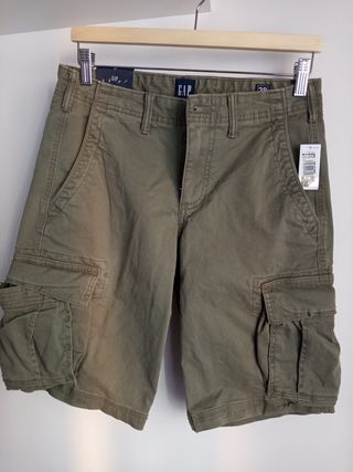 Bermuda GAP cargo verde oliva - Talla 28