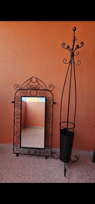ESPEJO Y PERCHERO CON PARAGÜERO 