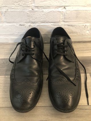 Zapatos negros hombre