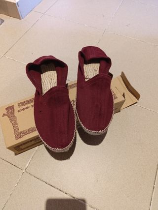Alpargatas rojas - Talla 41