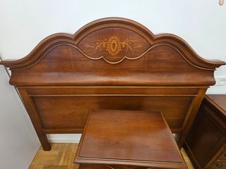 Cabecera cama + 2 mesitas noche madera