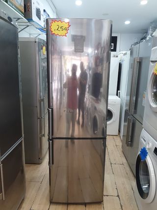 Nevera Samsung 220€