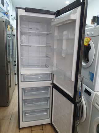 Nevera Samsung 220€