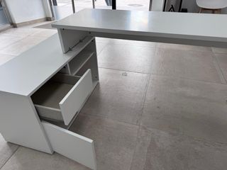 MESA DE ESCRITORIO BLANCA