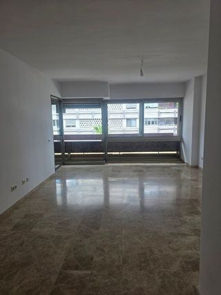Piso en alquiler en Arenales - Lugo - Avenida Marítima en Palmas de Gran Canaria(Las)