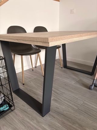Mesa comedor - madera y metal