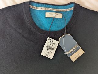 Jersey fino a estrenar con etiquetas.