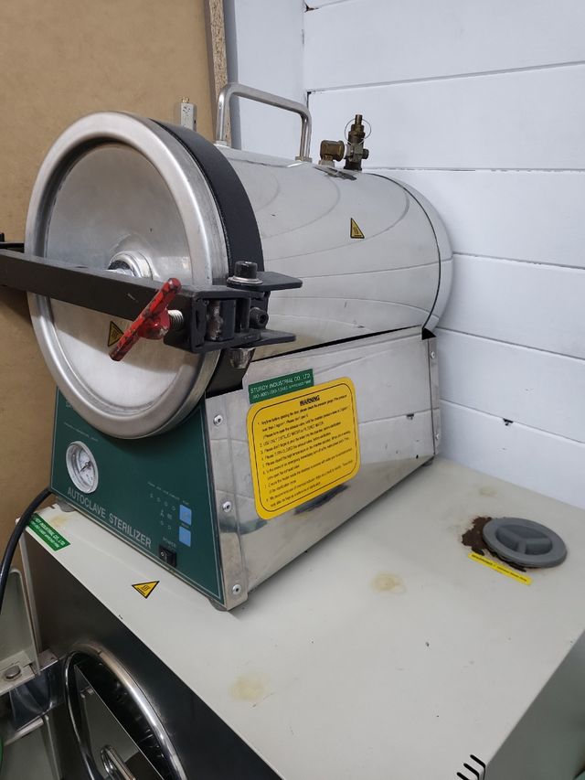 Esterilizadora. Autoclave Sturdy SA-232