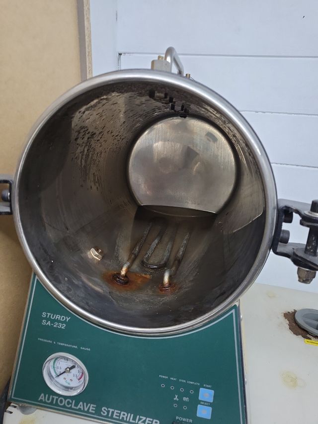 Esterilizadora. Autoclave Sturdy SA-232