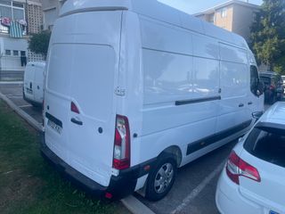 Nissan NV400 2019