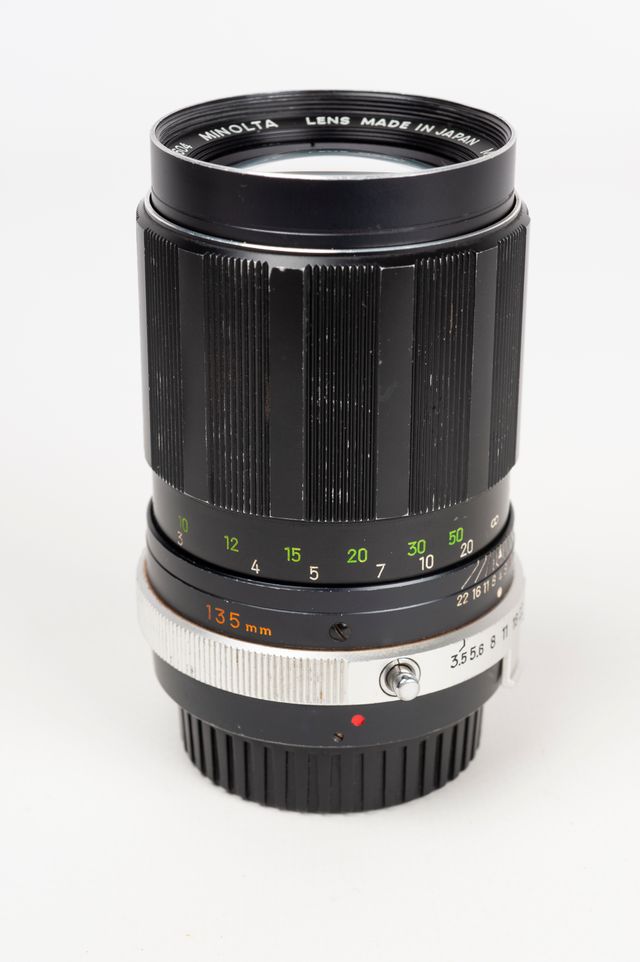 Objetivo Minolta MC Tele Rokkor-QG 135mm