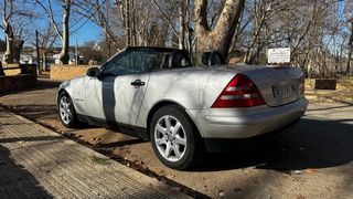 Mercedes-Benz SLK 230